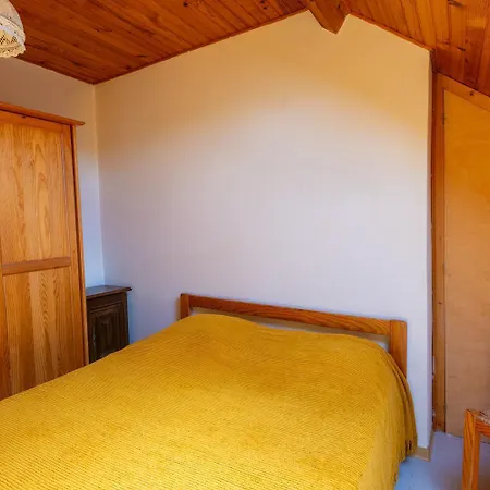 Violette D'aubrac 3/5 Personnes Сasa de vacaciones