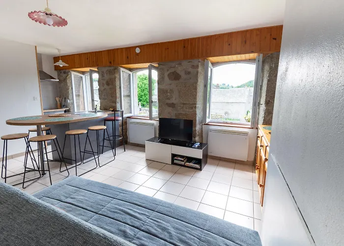 Violette D'aubrac 3/5 Personnes *